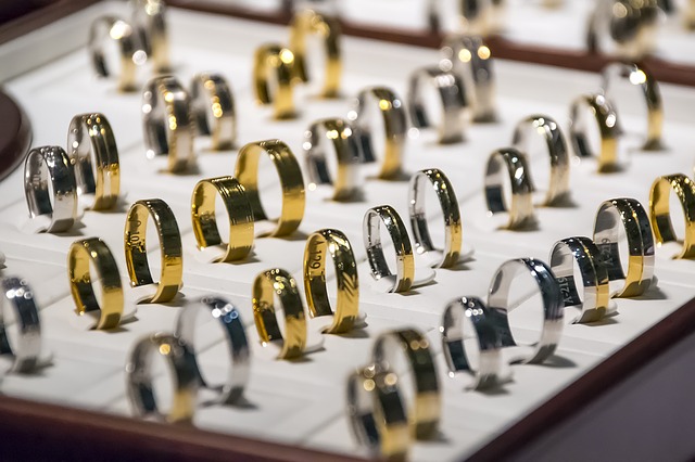 Is It Better to Sell or Pawn Your Jewellery | Sydney Pawn Shop